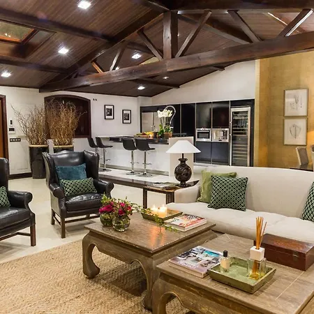 Luxury Rustic House - O Rego Da Santa Mariña