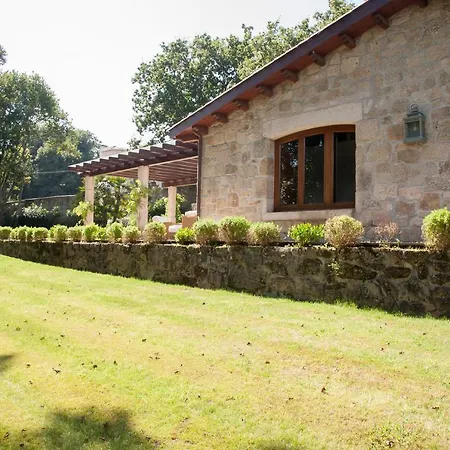 Luxury Rustic House - O Rego Da Santa Mariña Villa