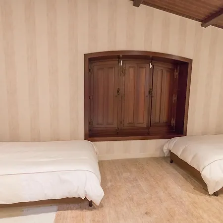 Luxury Rustic House - O Rego Da Santa Mariña Villa