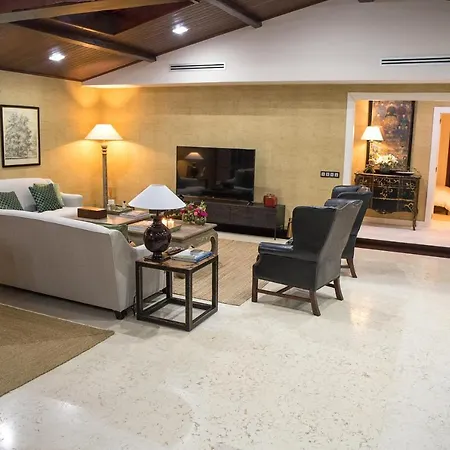 Villa Luxury Rustic House - O Rego Da Santa Mariña